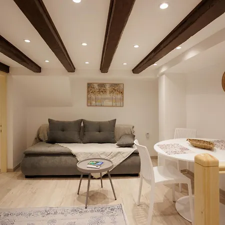 Spianada Ground Floor Next To Liston Lägenhet Corfu (city)